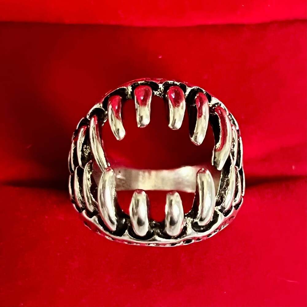Gothic Vampire Teeth Jaw Fang Titanium Steel Silver Ring Size 9